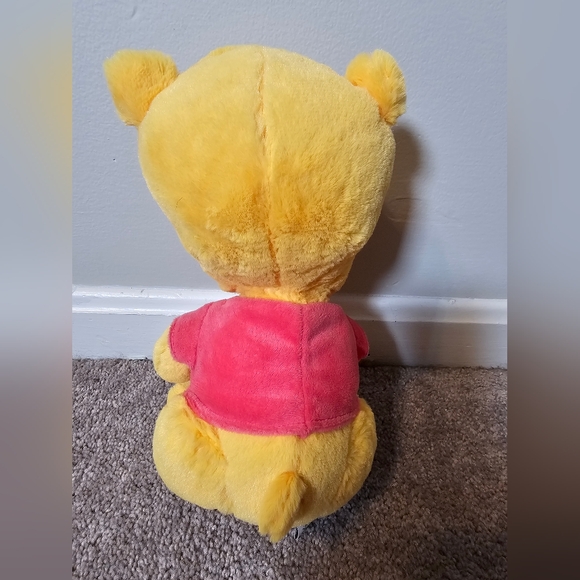 Plush Baby Winnie the Pooh with blanket Disney Parks Collectible - Picture 5 of 9